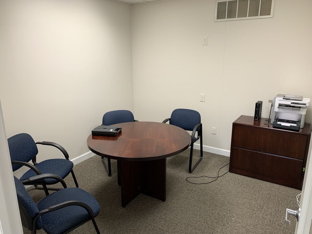 Suites ~ 1400 to 2800 SF: 810 Brown St, Columbus, IN 47201